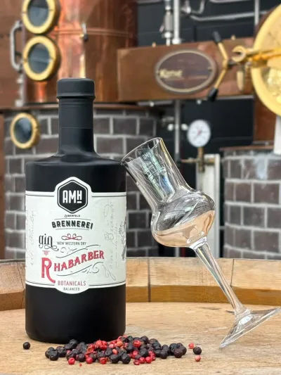 Rhabarber Gin 500ml – Gin der AMH Brennerei
